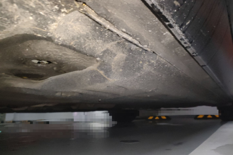 宾利 飞驰 2010款 6.0T 四座版局部细节9004