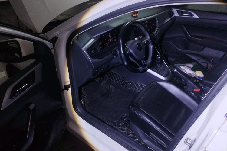 大众 Polo 2023款 Plus 1.5L 自动全景乐享版中控内饰20