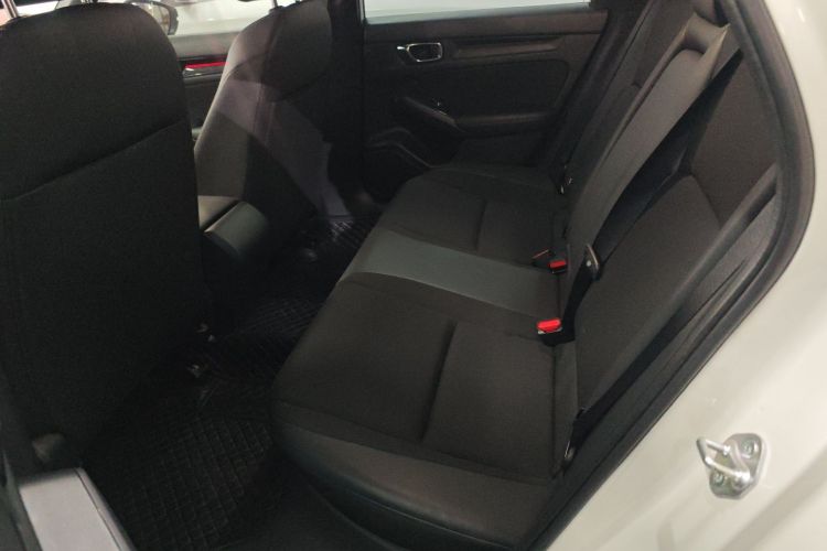 本田 思域 2023款 HATCHBACK 240TURBO CVT极锐版中控内饰7004