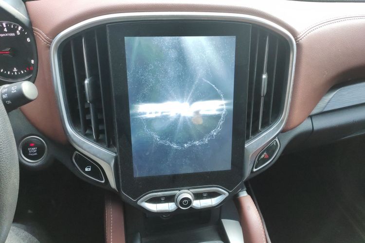 中华V6 2018款 1.5T 自动豪华型局部细节16