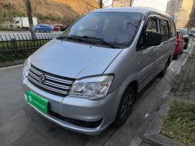 东风风行 菱智 2017款 M3L 1.6L 7座标准型