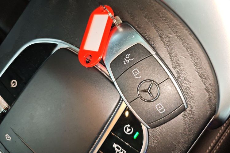 奔驰C级(进口) 2019款 C 260 轿跑车中控内饰11