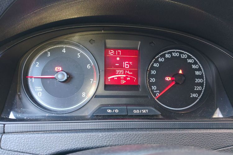 大众 桑塔纳 2021款 1.5L 手动风尚版中控内饰14