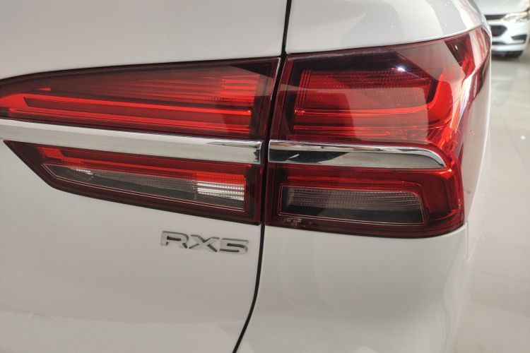 荣威RX5 2022款 330TGI 自动国潮版车身外观9