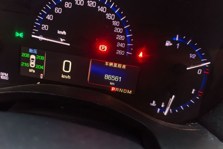 凯迪拉克ATS-L 2016款 28T 时尚型中控内饰15