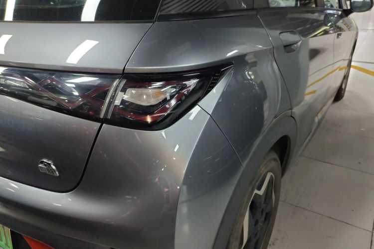 比亚迪 海豚 2021款 405km 时尚版车身外观9