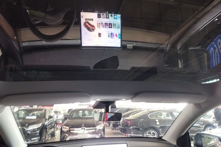 特斯拉 Model Y 2021款 标准续航后驱版中控内饰22