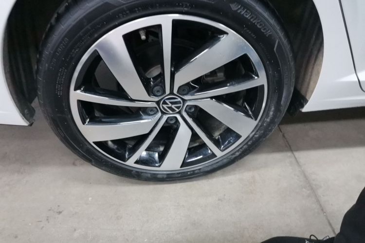 大众 速腾 2023款 300TSI DSG卓越版车身外观6008