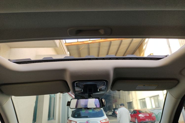 长安CS85 COUPE 2019款 1.5T DCT动版 国VI中控内饰22