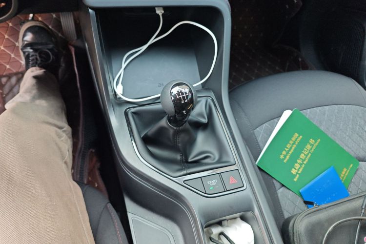 荣威i5 2026款 1.5L 手动舒享版中控内饰18