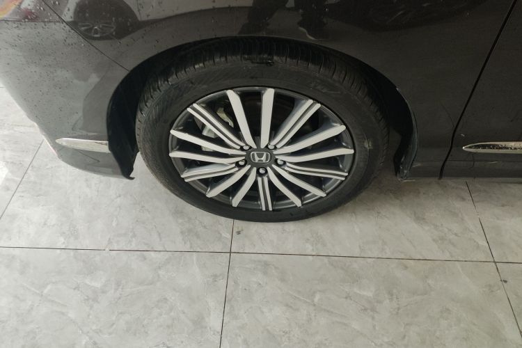 本田 艾力绅 2022款 2.0L e:HEV 豪华先享版车身外观6007