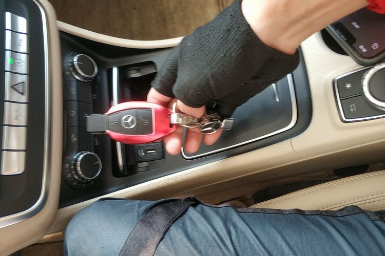 奔驰GLA 2017款 GLA 200 动感型中控内饰7001