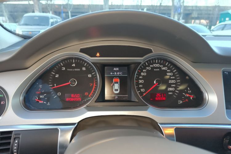 奥迪A6L 2011款 2.8 FSI 舒适型中控内饰14