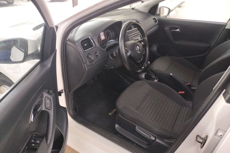 大众 Polo 2016款 1.6L 自动舒适型中控内饰20