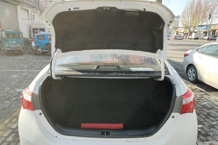 丰田 卡罗拉 2014款 1.6L 手动GL局部细节23