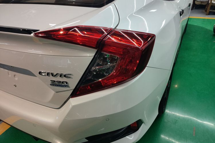 本田 思域 2019款 220TURBO CVT燃动版 国VI车身外观9