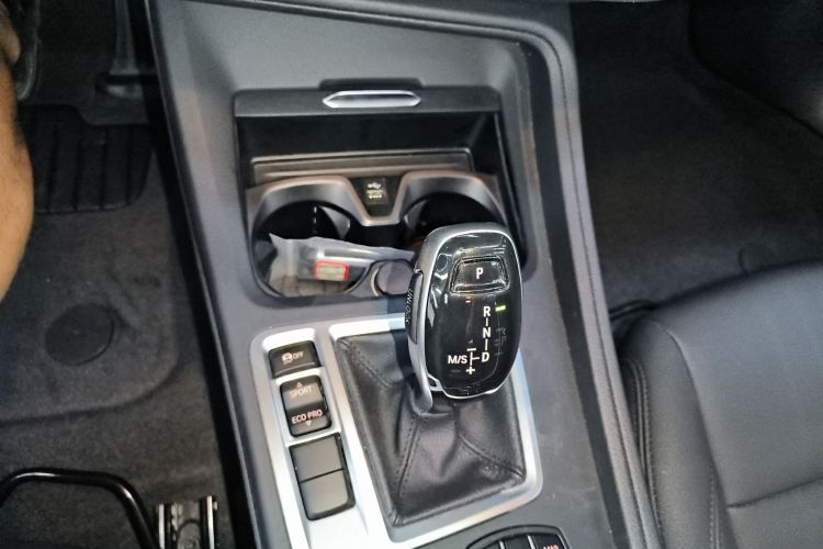 宝马1系 2023款 120i M运动版中控内饰18