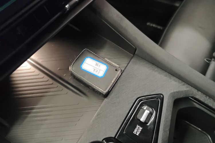 领克03 2023款 2.0TD DCT劲Pro中控内饰11