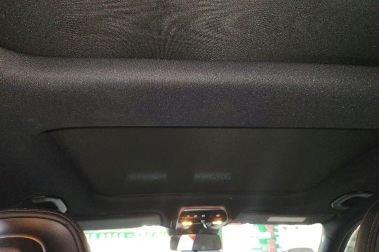 奔驰C级 2023款 C 260 L 运动版中控内饰22