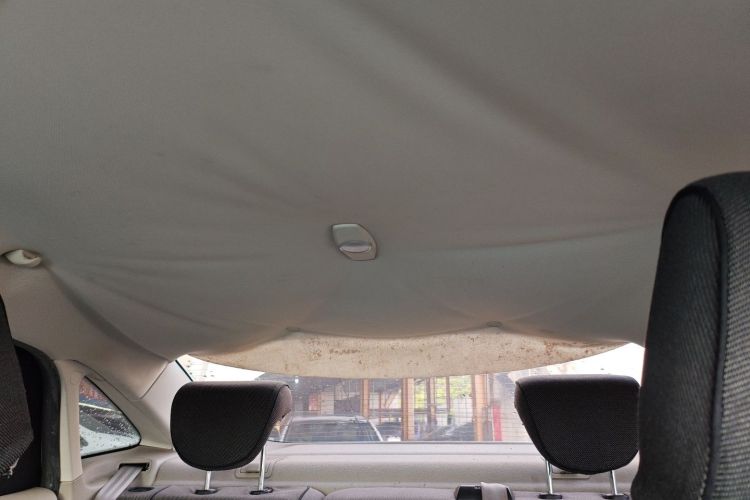 福特 福克斯 2012款 三厢 1.6L 自动舒适型中控内饰22