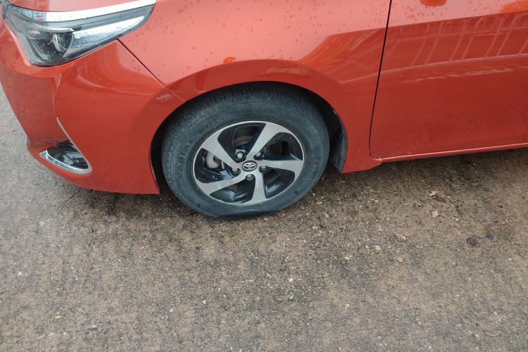 丰田 雷凌 2017款 改款 185T CVT领先版 国V车身外观6007