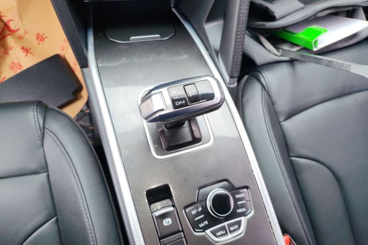 哈弗H6 2019款 运动版 1.5T 自动两驱精英型 国VI中控内饰18