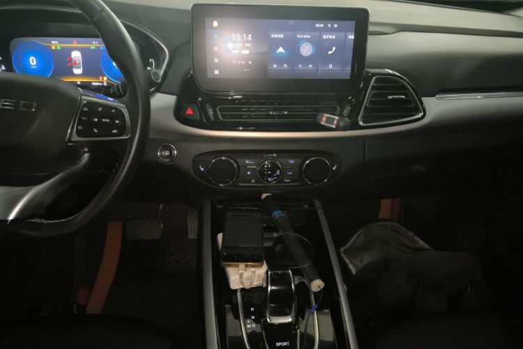 星途凌云 2019款 1.6T 两驱钻石版中控内饰16