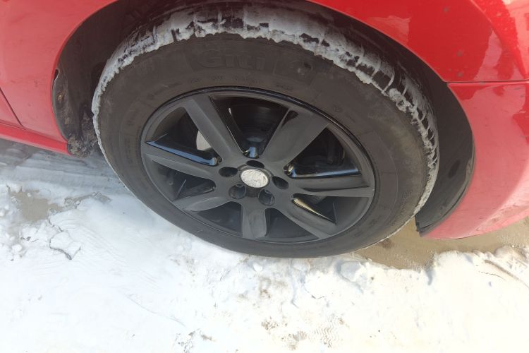 大众 Polo 2011款 1.6L 自动致酷版车身外观10