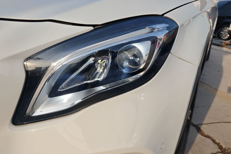 奔驰GLA 2018款 GLA 200 时尚型局部细节36