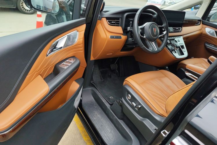 红旗HQ9 2023款 2.0T 智联旗领版中控内饰20