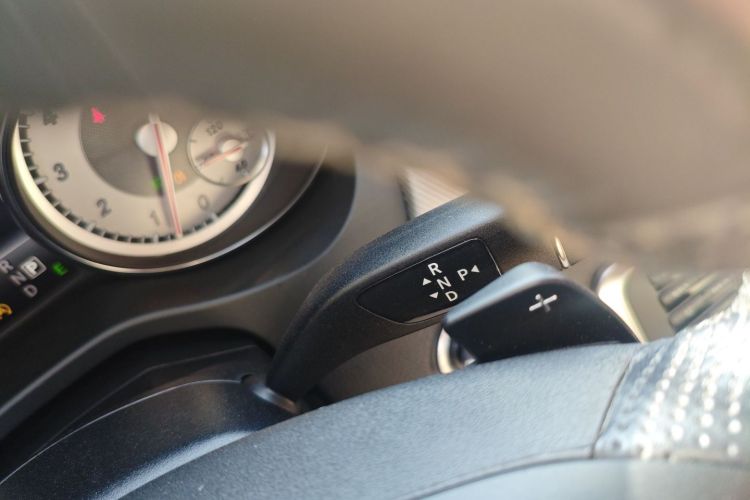 奔驰GLA 2015款 GLA 220 4MATIC 时尚型中控内饰18