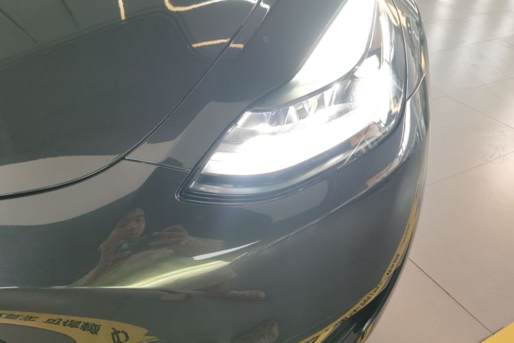 特斯拉 Model Y 2024款 后轮驱动版车身外观36