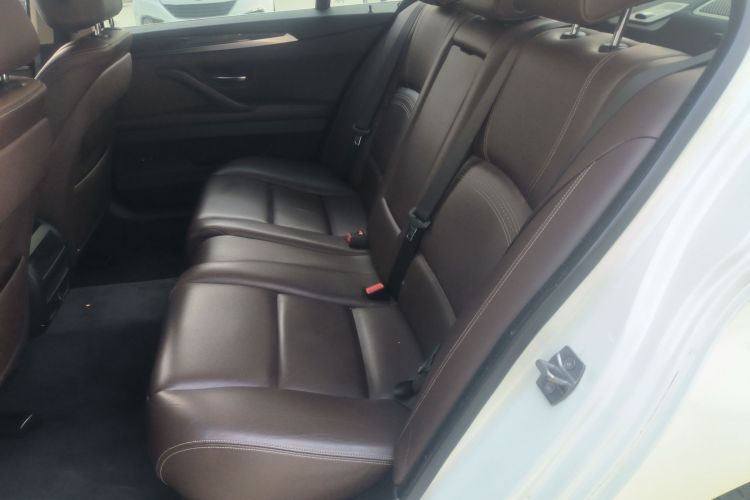 宝马5系 2014款 525Li 豪华设计套装中控内饰21