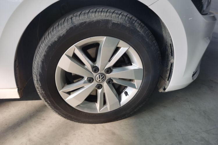 大众 Polo 2019款 Plus 1.5L 自动全景乐享版车身外观10