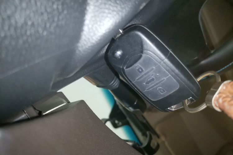 五菱汽车 五菱宏光 2021款 1.5L改款 S舒适型 液压助力LAR中控内饰11