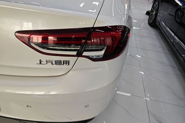 别克 君威 2024款 25T 超享版车身外观6006