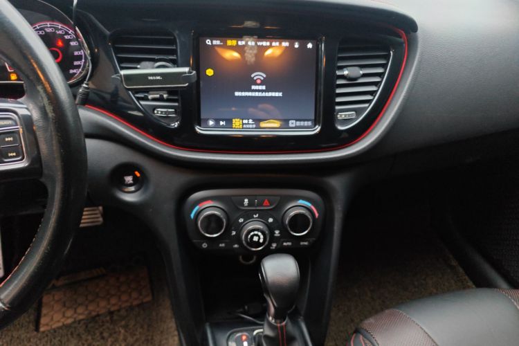 菲亚特 致悦 2014款 1.4T 自动运动版中控内饰16