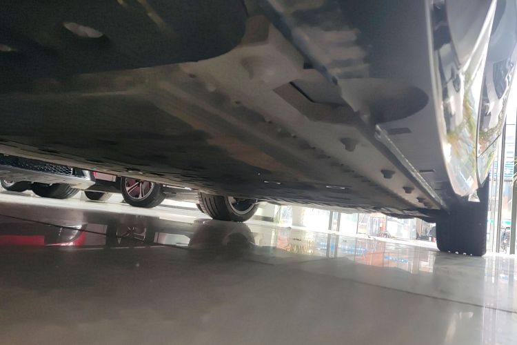 岚图汽车 岚图追光 2023款 四驱长续航版局部细节9002