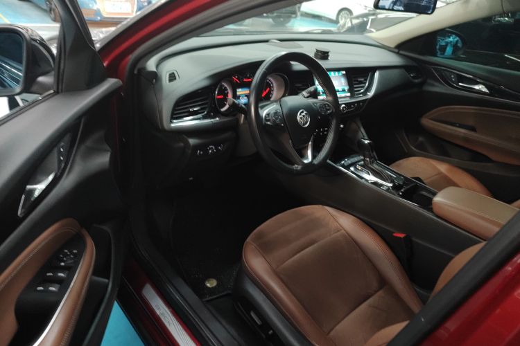 别克 君威 2017款 20T 精英型中控内饰19