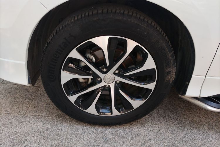 本田 冠道 2017款 240TURBO 两驱豪华版车身外观6007