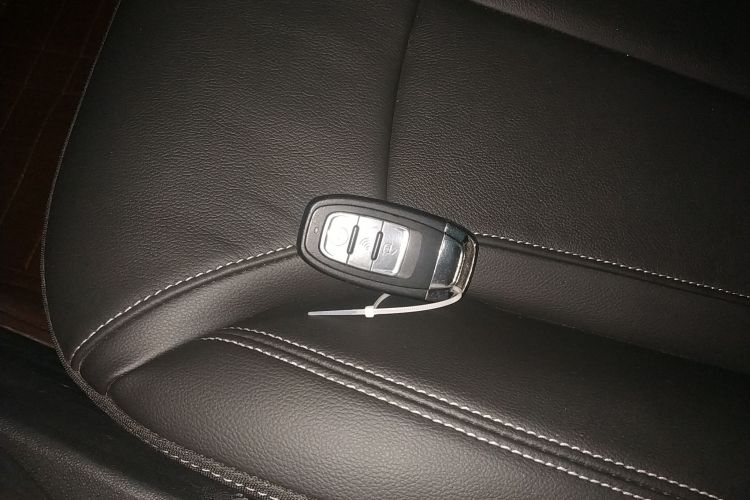 别克 英朗 2018款 18T 自动精英型中控内饰11