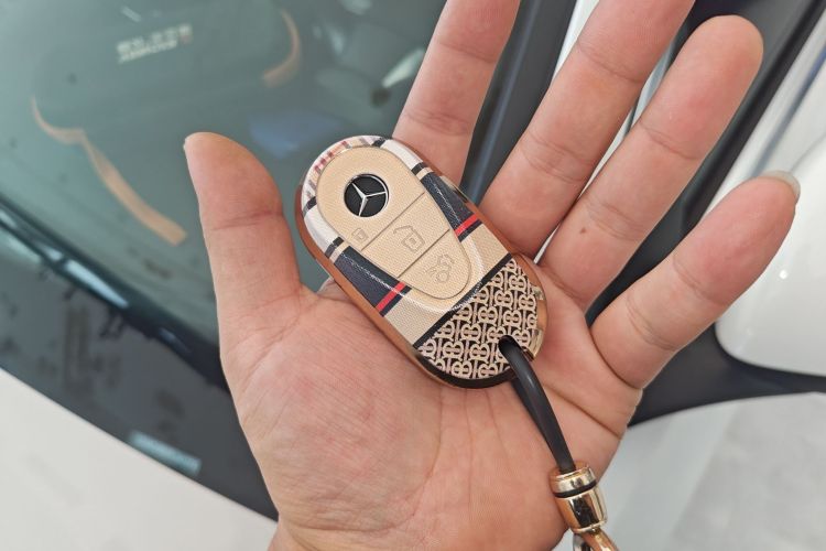 奔驰C级 2023款 改款 C 200 L 运动版中控内饰11