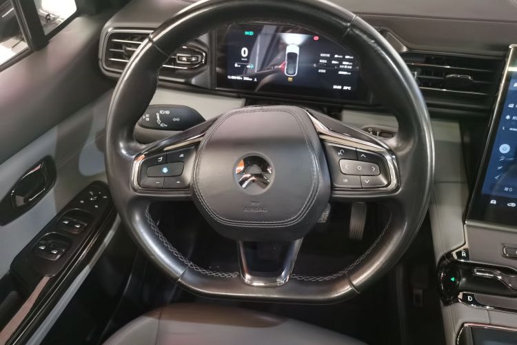 蔚来ES6 2019款 430KM 性能版中控内饰13