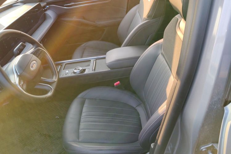 福特 蒙迪欧 2025款 2.0T EcoBoost 至尊型中控内饰19