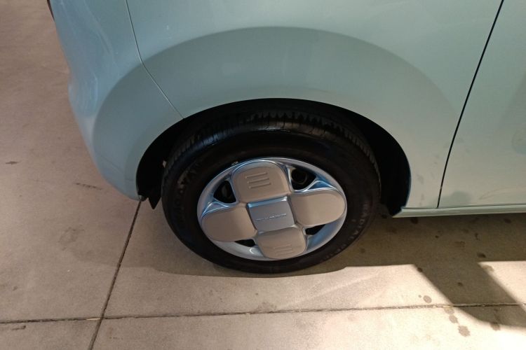 吉利银河 2024款 熊猫mini 200km 耐力熊车身外观6007