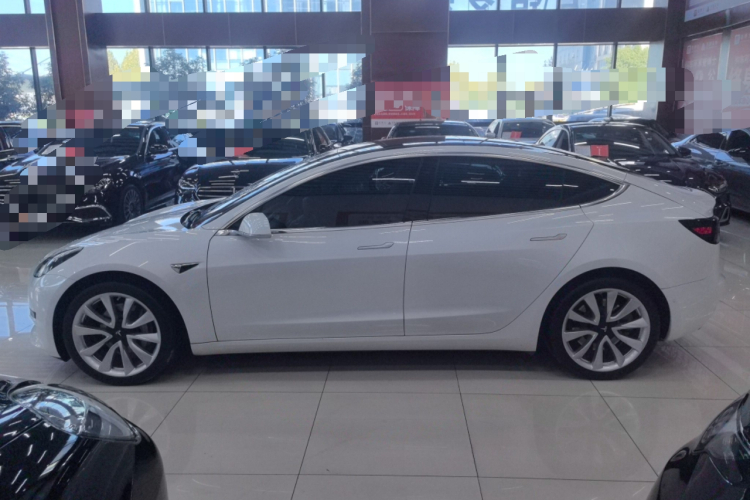 特斯拉 Model 3 2020款 改款 标准续航后驱升级版车身外观4