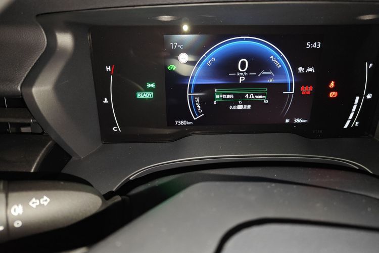 丰田 凯美瑞 2024款 双擎 2.0HE 精英版中控内饰15