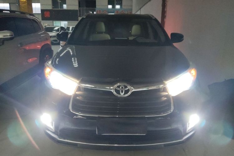 丰田 汉兰达 2015款 2.0T 两驱精英版 5座车身外观2