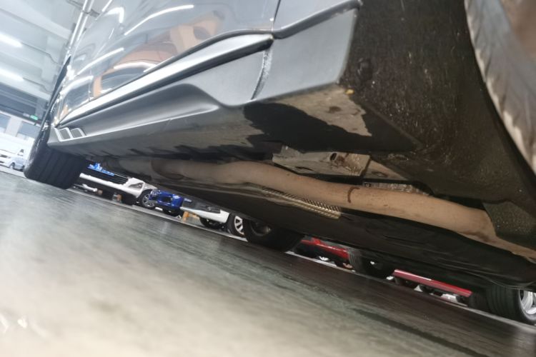 比亚迪 汉 2023款 DM-i 冠军版 121KM 尊贵型局部细节9001