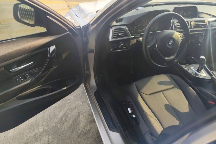 宝马3系 2017款 320Li 时尚型中控内饰20